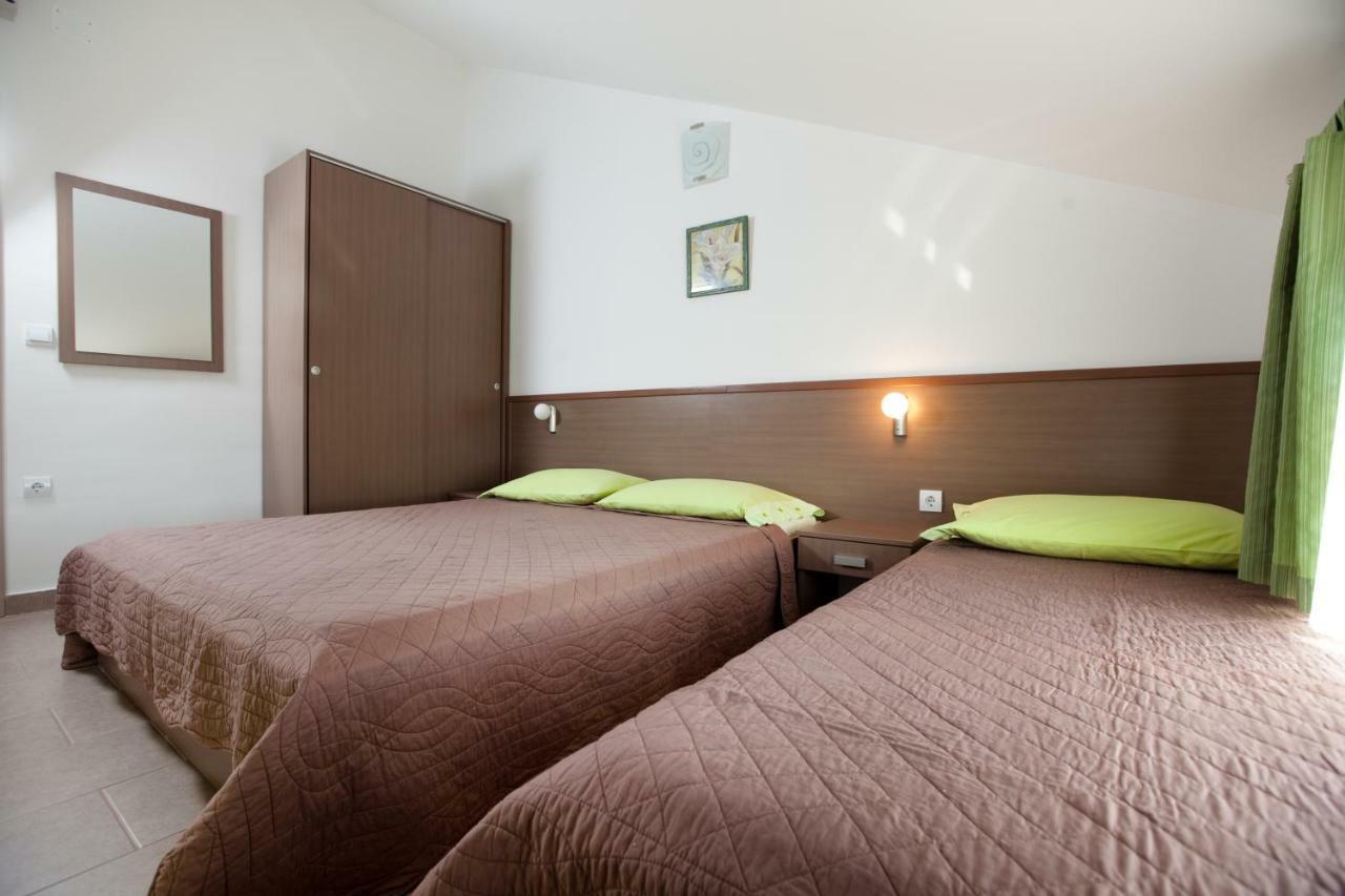Apartments Smiljka II Tučepi Exterior foto